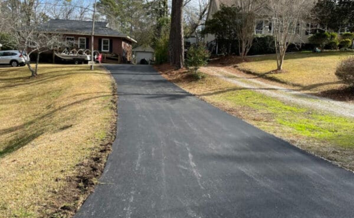 Residential Asphalt Paving service